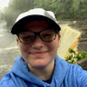 Meet your Posher, Emma